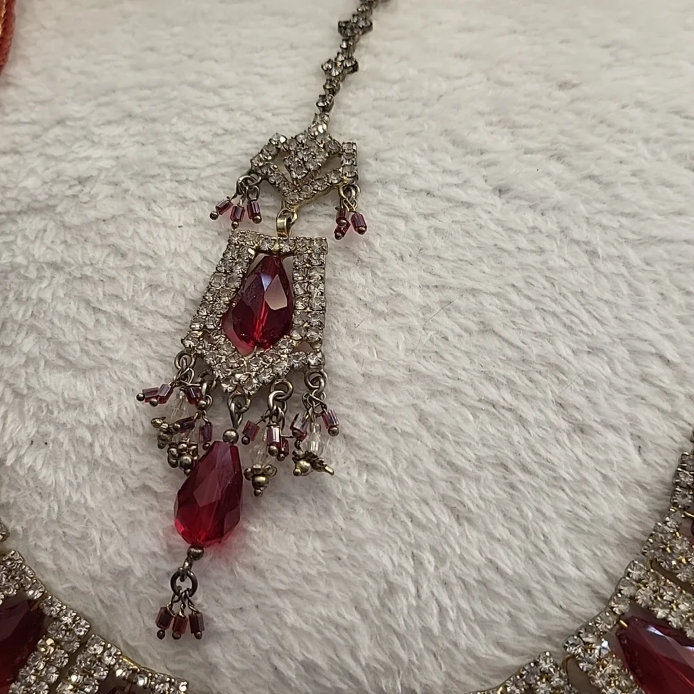 Source Unknown Red and Silver Necklace Set - Picture 3 of 9